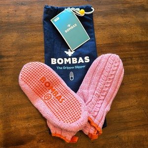 Bombas Cable Knit Gripper Slipper XS New Lipgloss- Pink and Orange